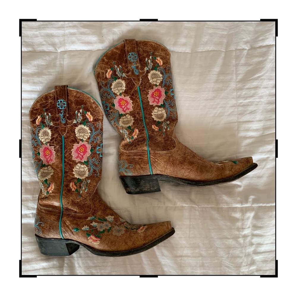 cowgirl boots
